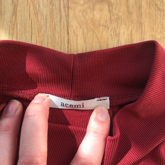 Acemi Red Cropped Mock Neck - Picture 3 of 4